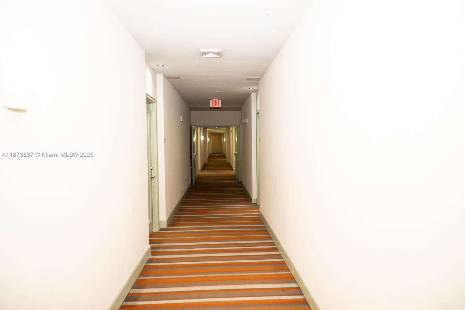 VENTURE AT AVENTURA WEST - Residential