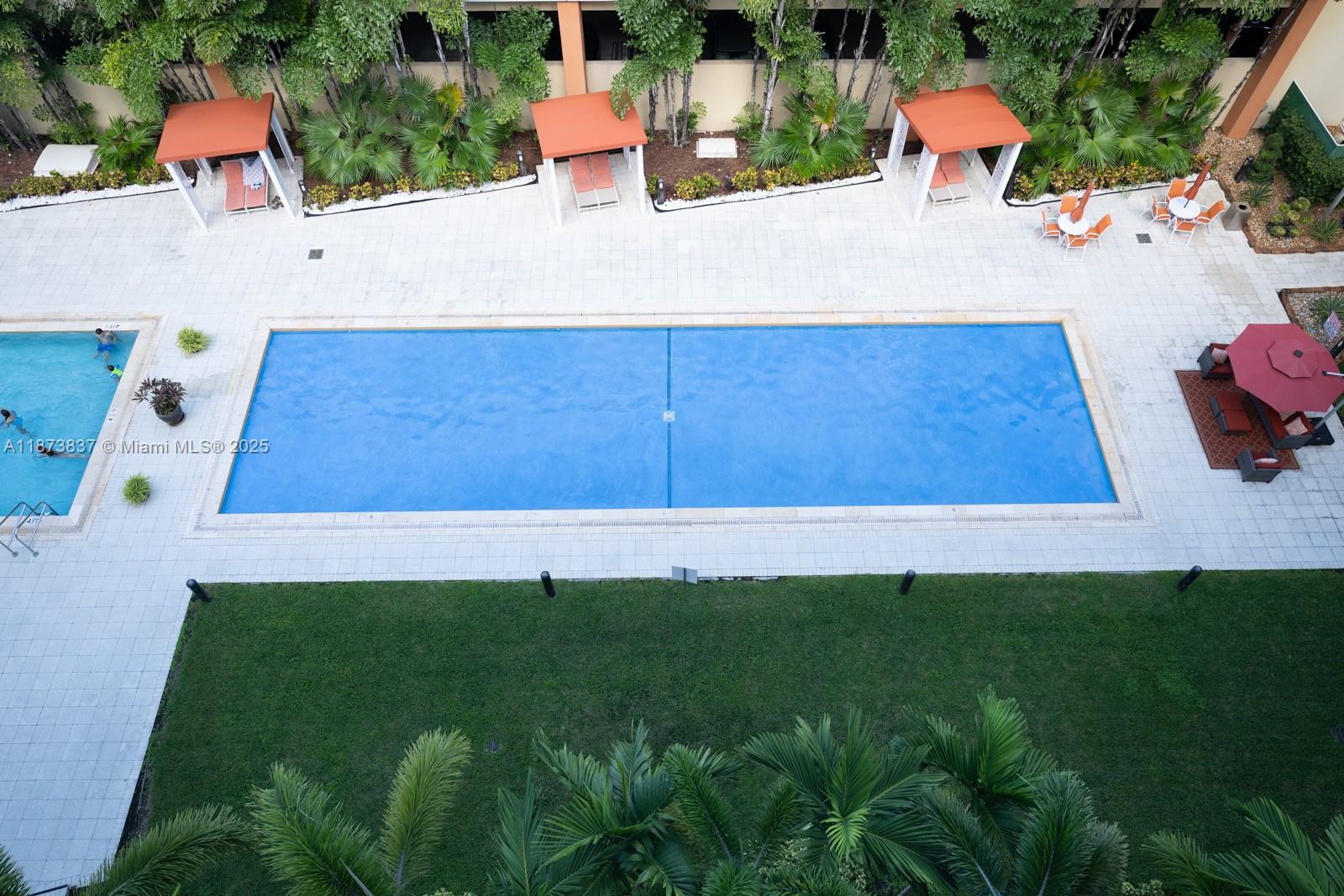 VENTURE AT AVENTURA WEST - Residential