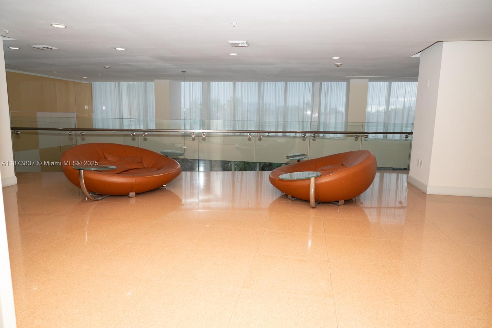 VENTURE AT AVENTURA WEST - Residential