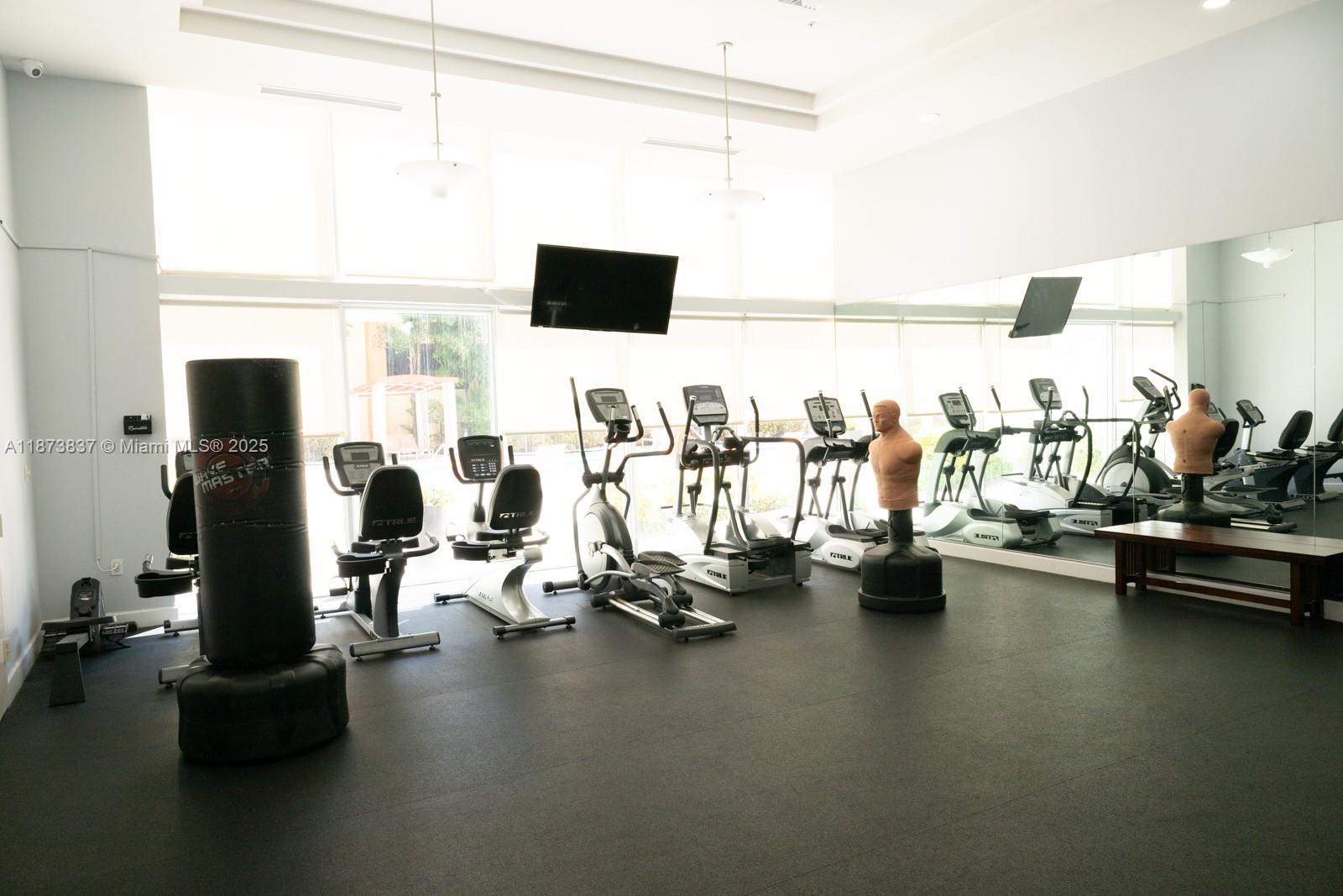 VENTURE AT AVENTURA WEST - Residential