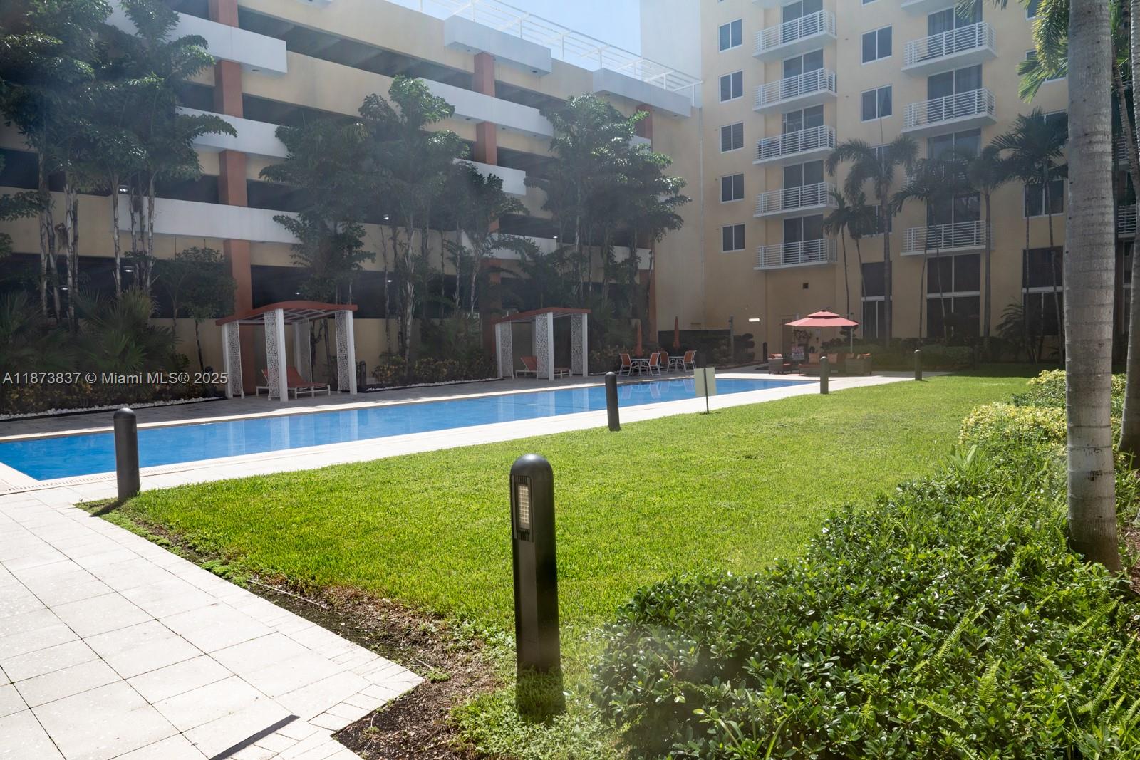 VENTURE AT AVENTURA WEST - Residential