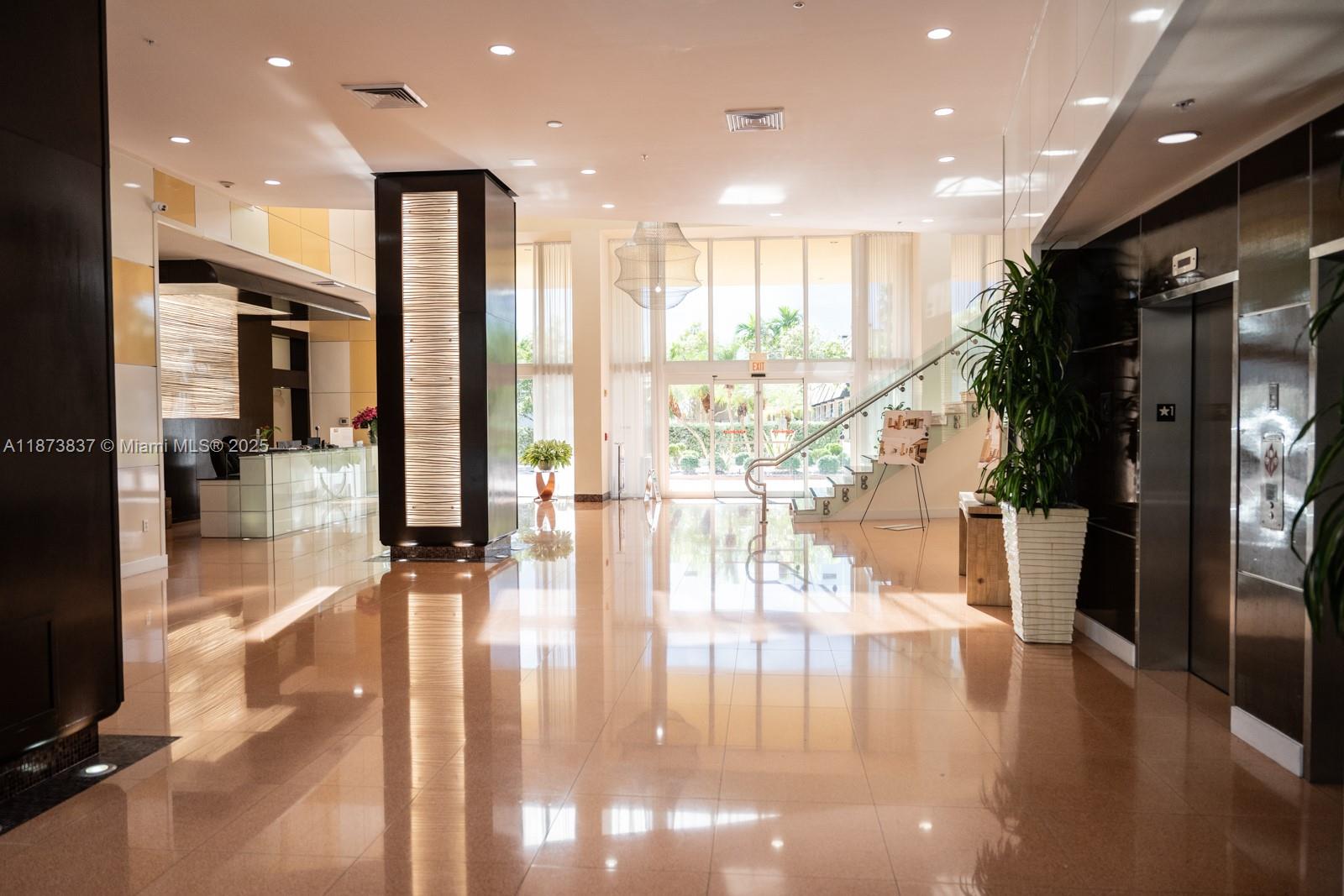 VENTURE AT AVENTURA WEST - Residential