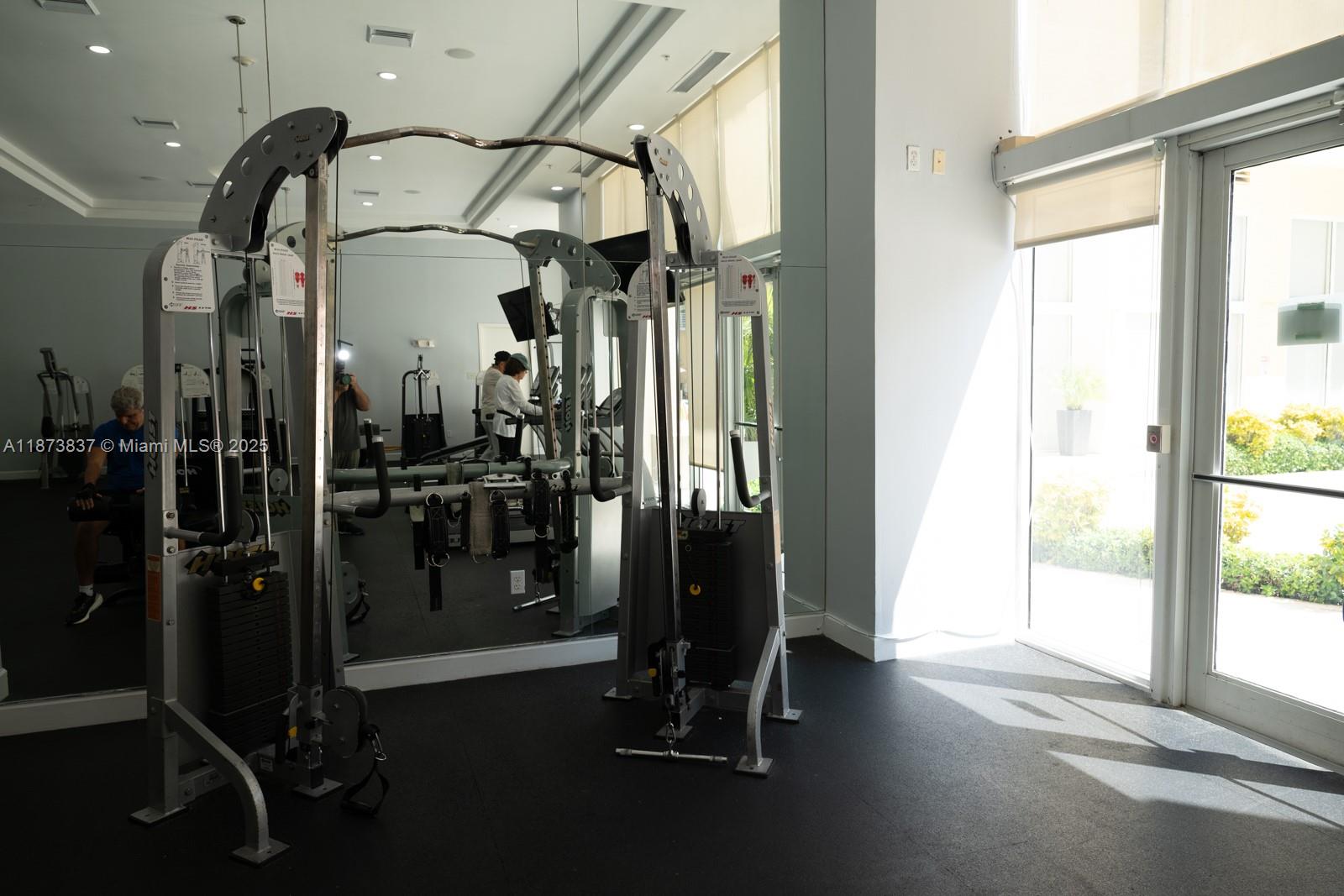 VENTURE AT AVENTURA WEST - Residential