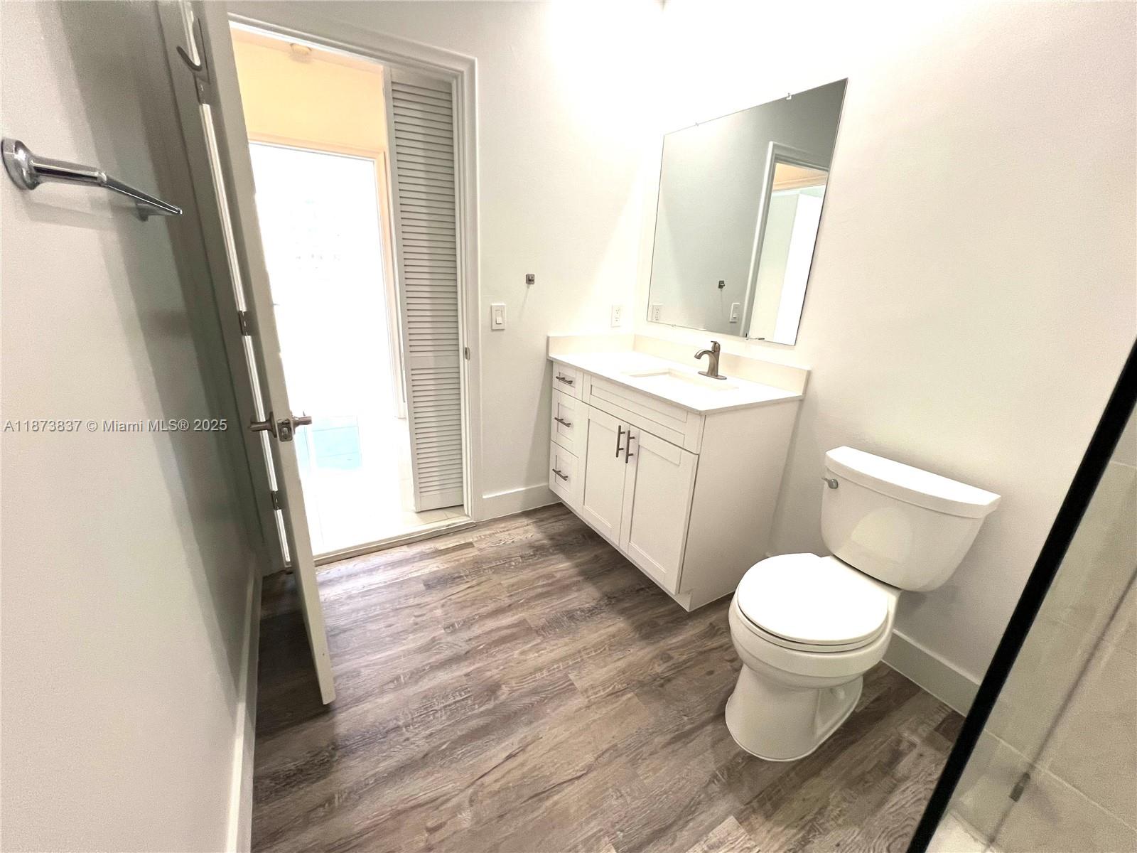 VENTURE AT AVENTURA WEST - Residential