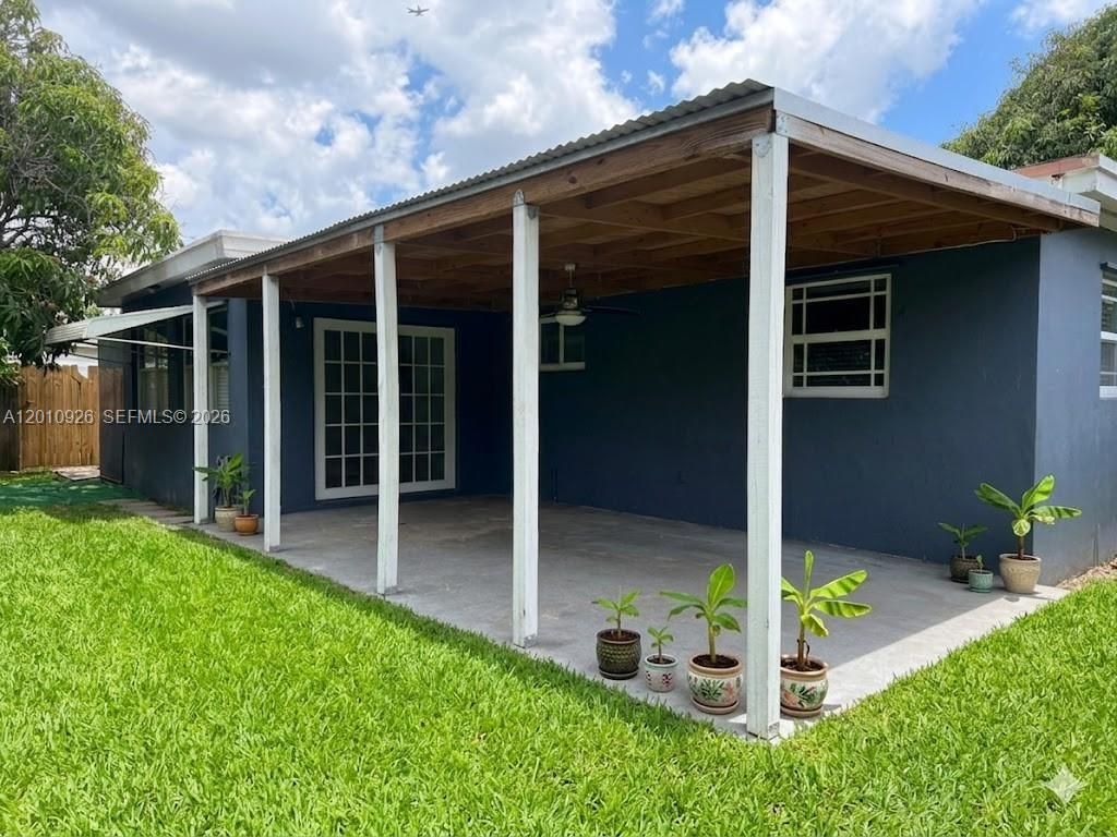 Photo of 2802 SW 67th Ln, Miramar, FL 33023 (MLS # A12010926)