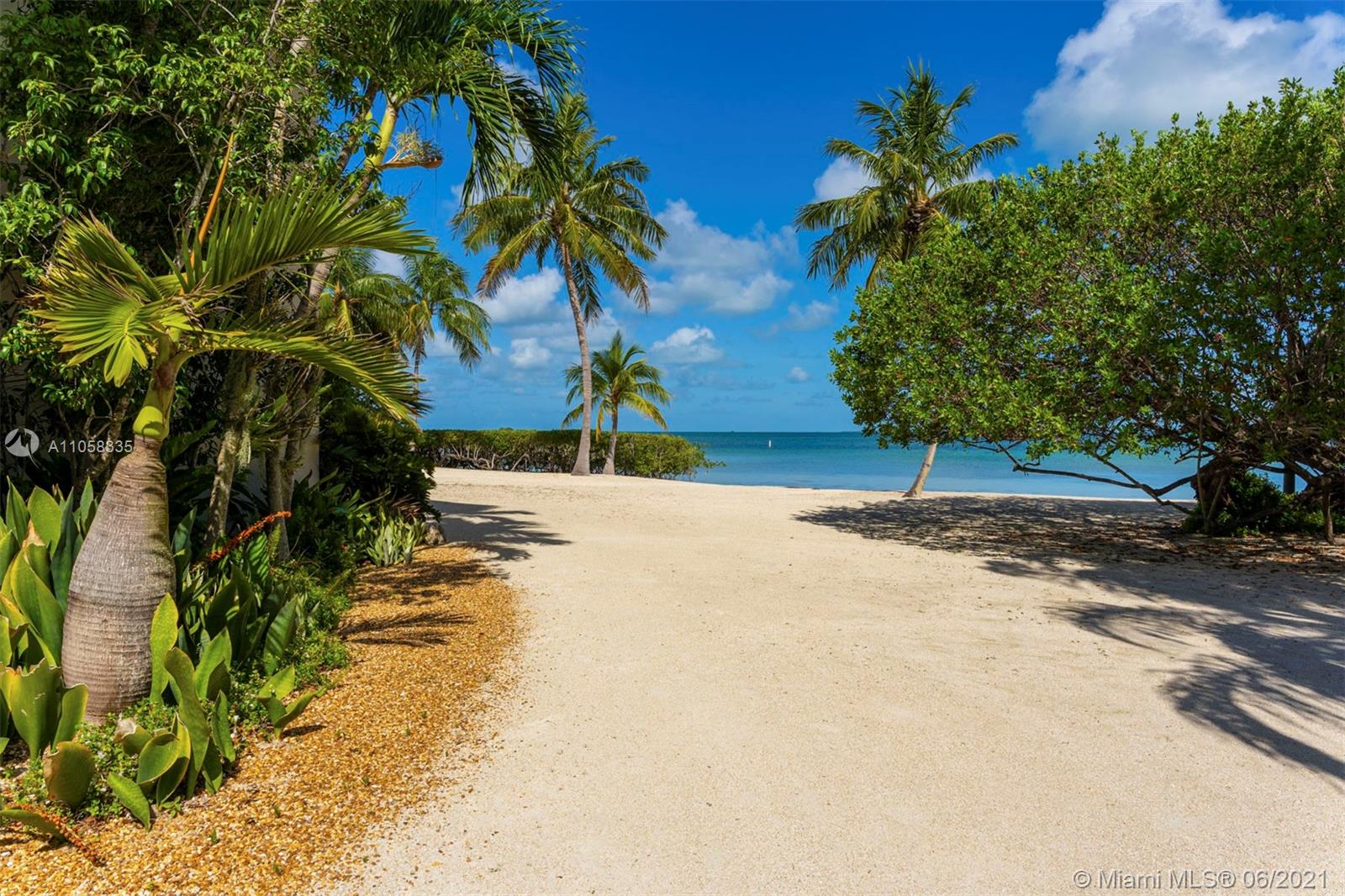 MATECUMBE SUB LOTS 3 & 4 - Residential