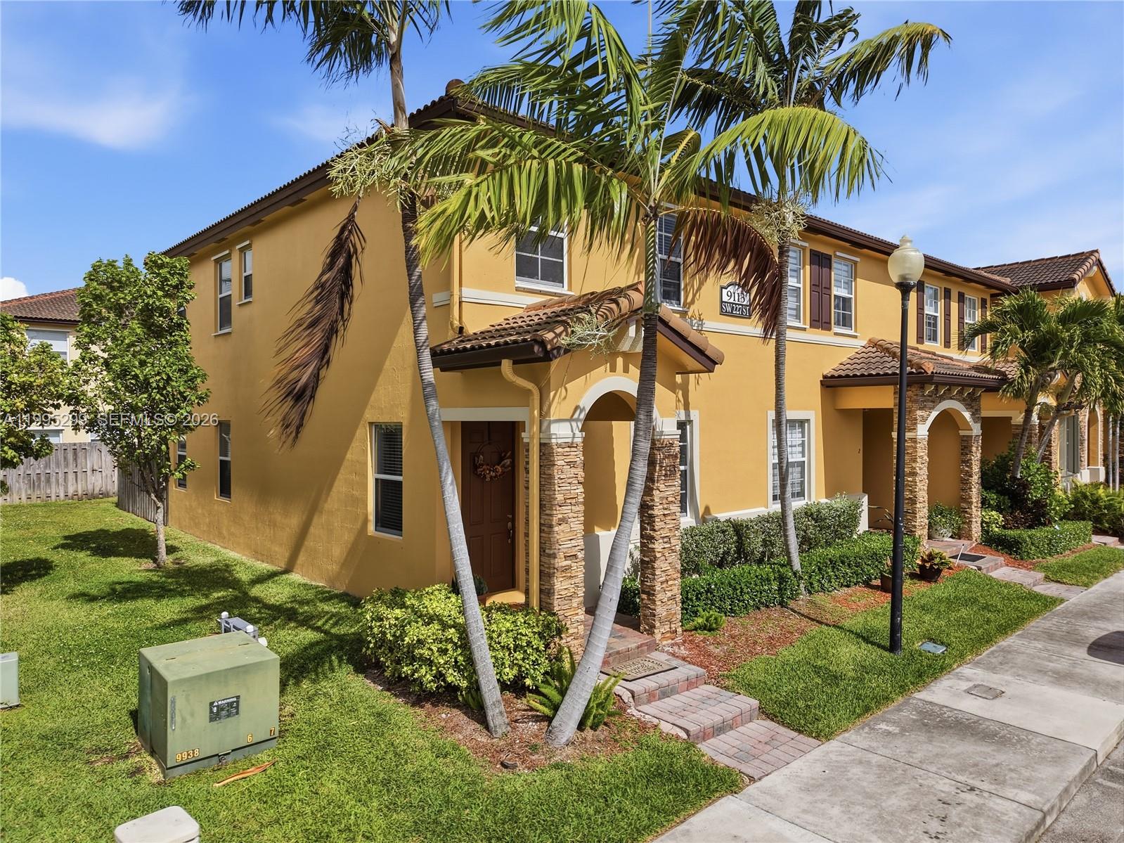 LAKES BY THE BAY EVE REPL - Residential