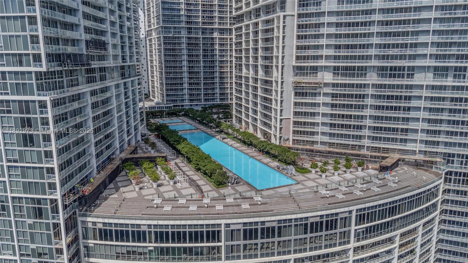 ICONBRICKELL CONDO NO 1 - Residential