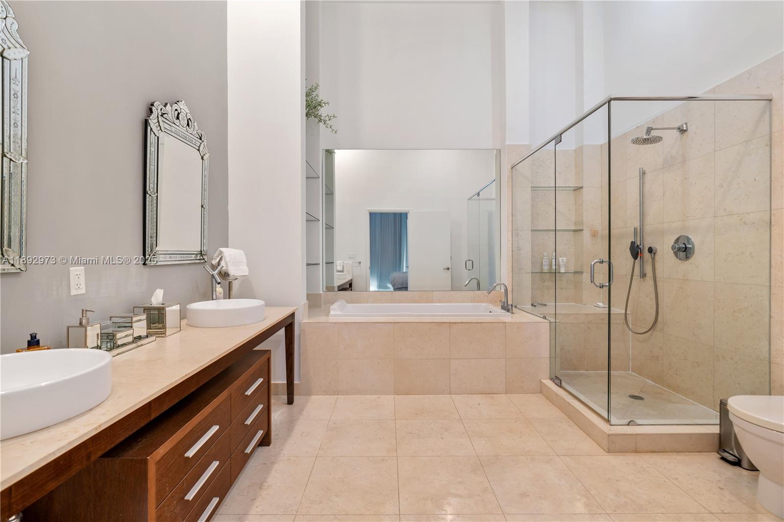 ICONBRICKELL CONDO NO 1 - Residential