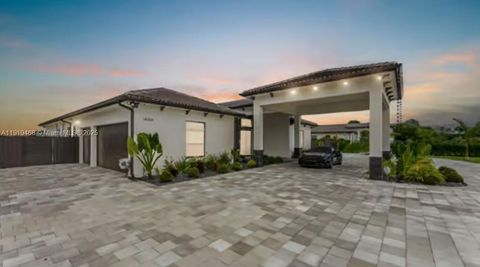 18261 SW 224th St Miami FL 33170