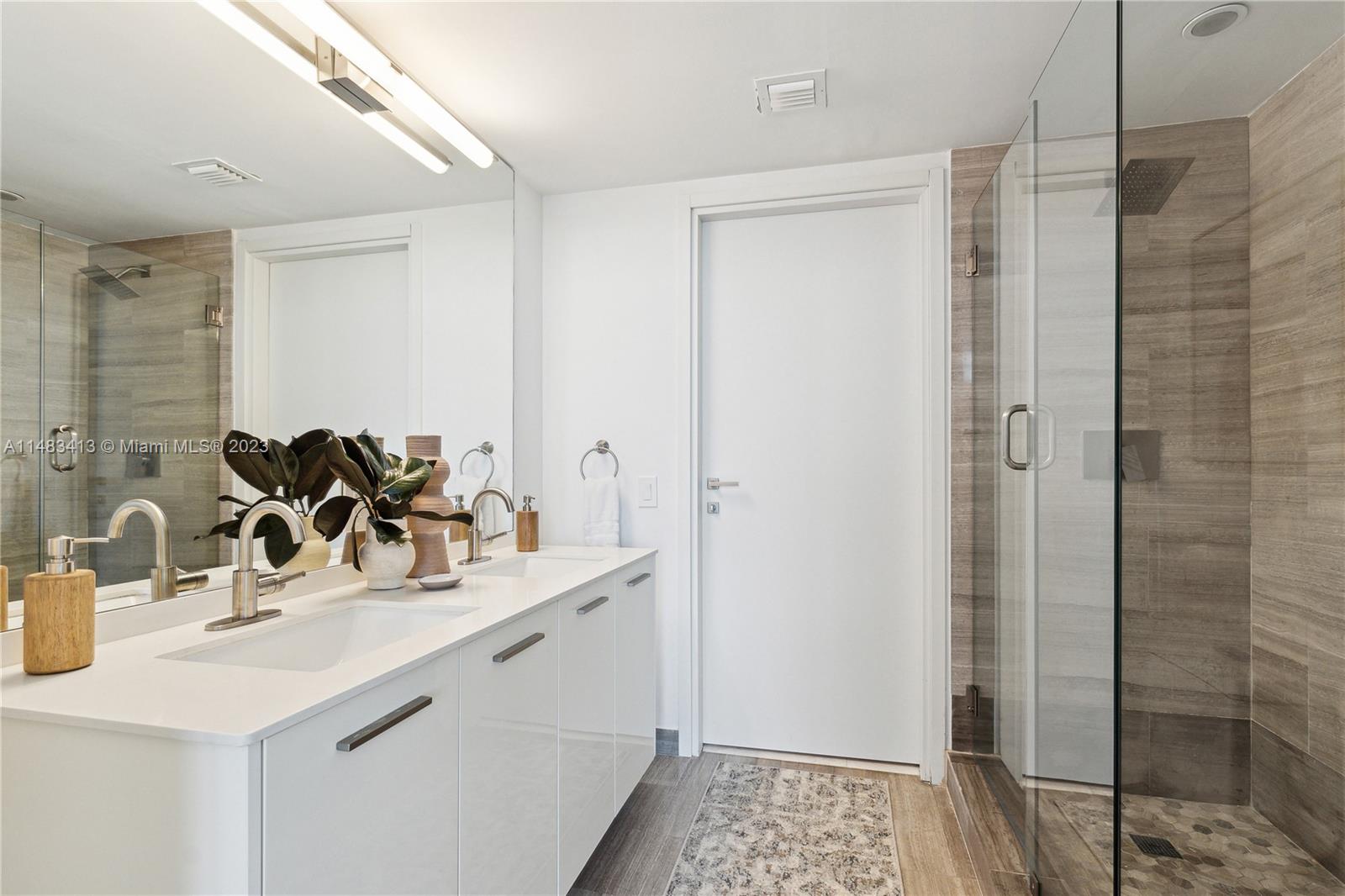 BRICKELLHOUSE CONDO - Residential Lease