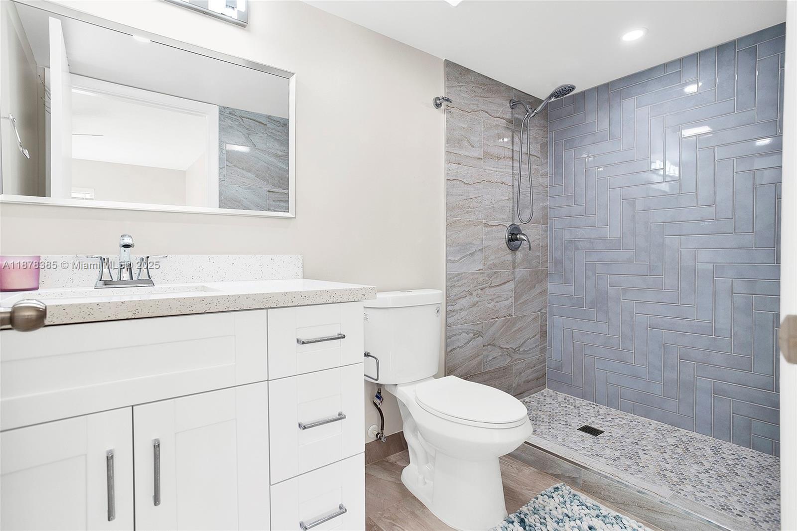 EVERGREEN I OF VILLS OF O - Residential Lease