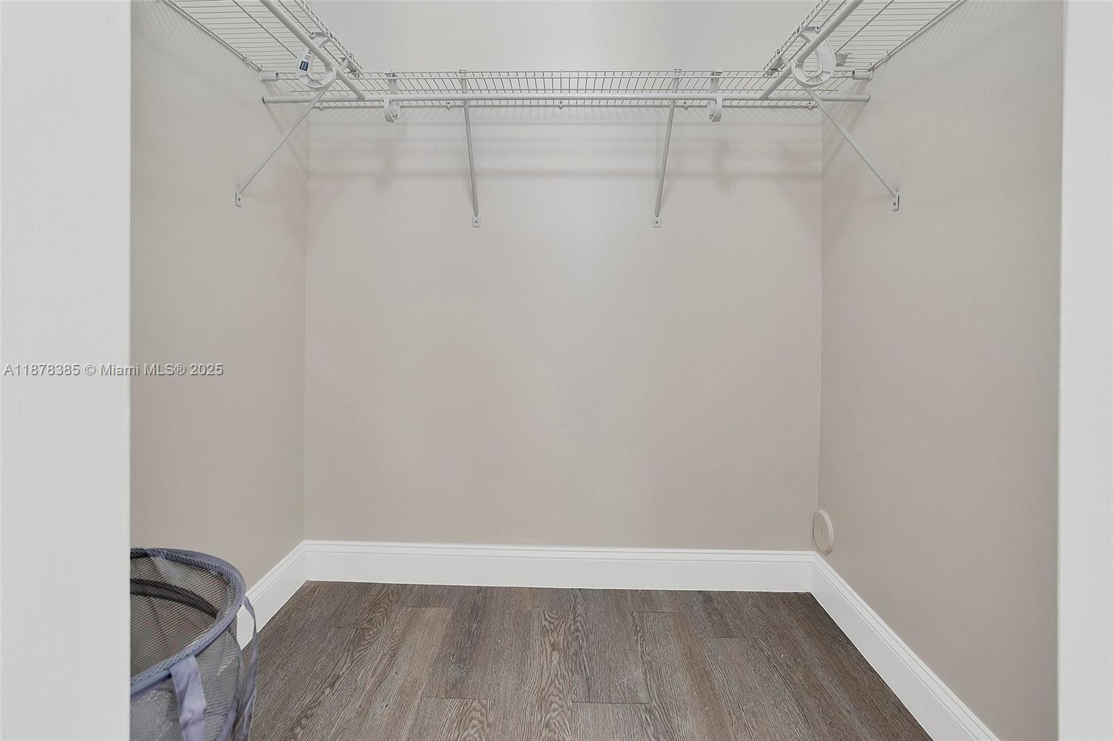 EVERGREEN I OF VILLS OF O - Residential Lease