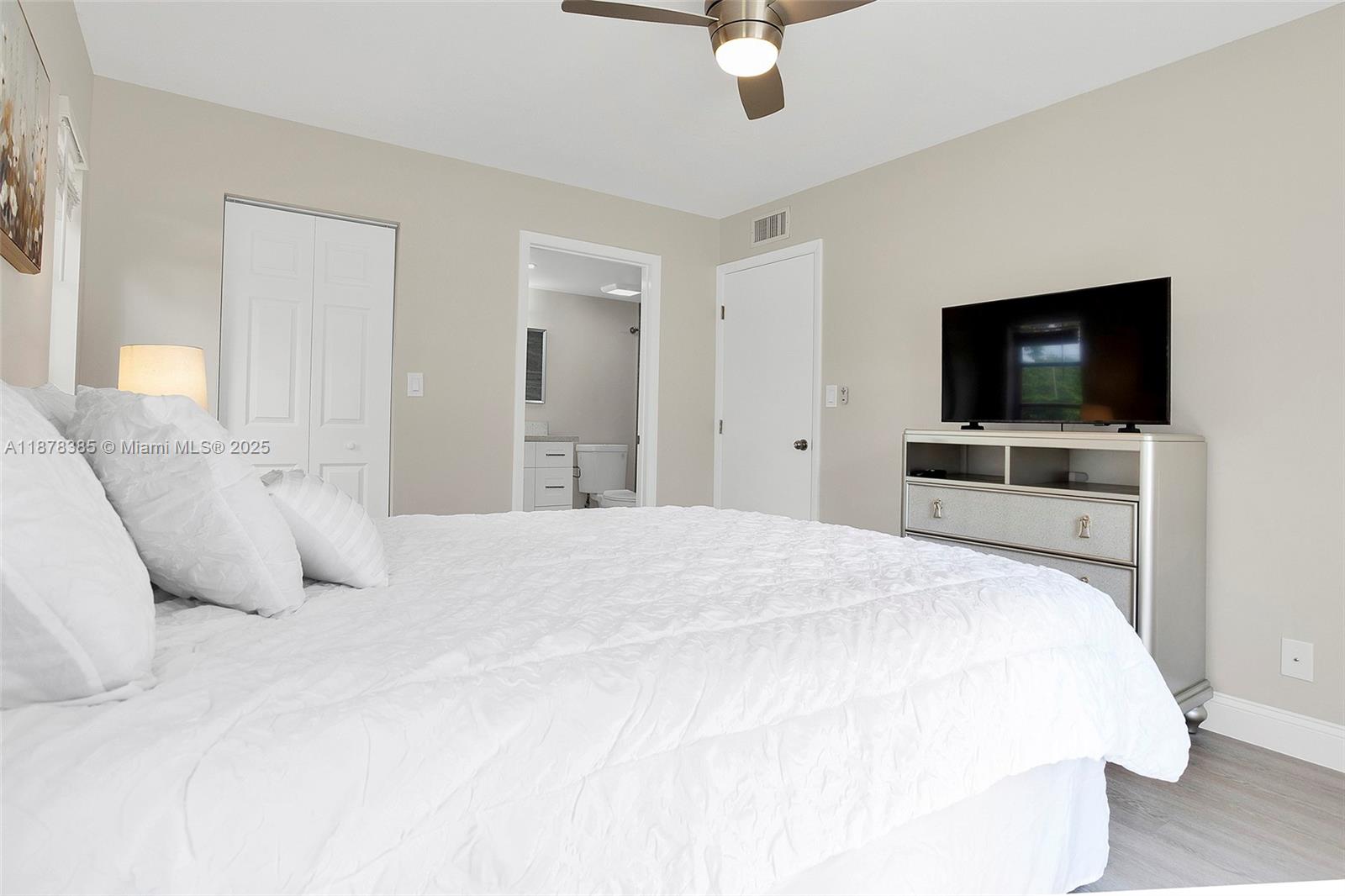 EVERGREEN I OF VILLS OF O - Residential Lease