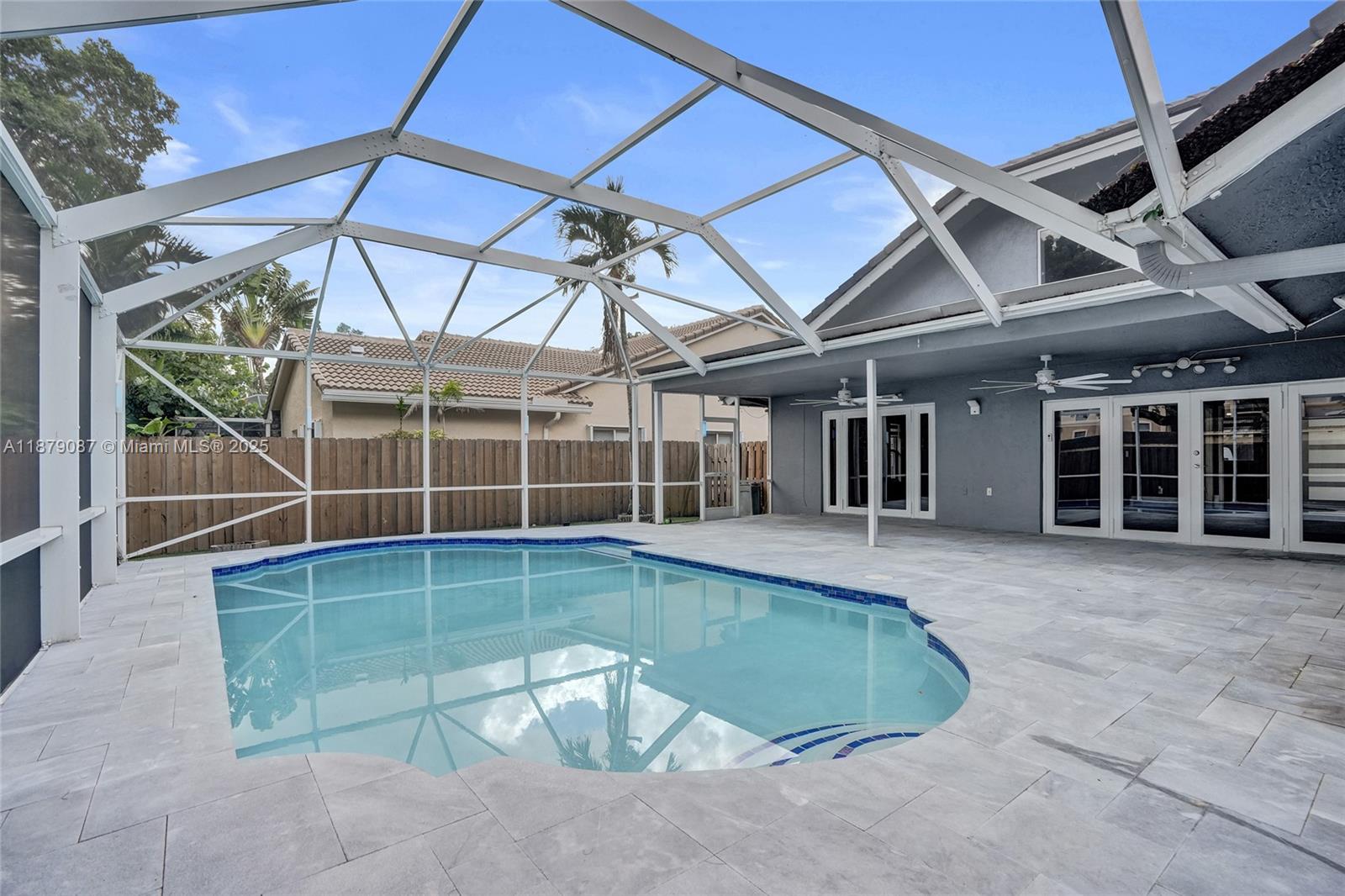 LANDINGS - Residential