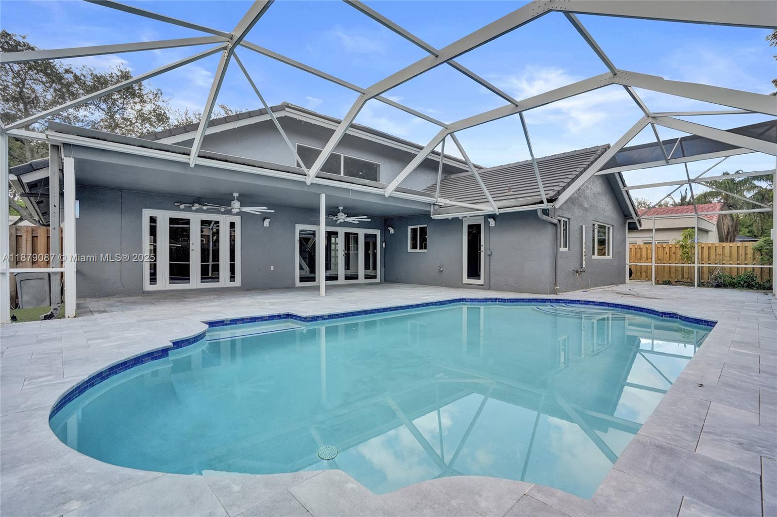 LANDINGS - Residential