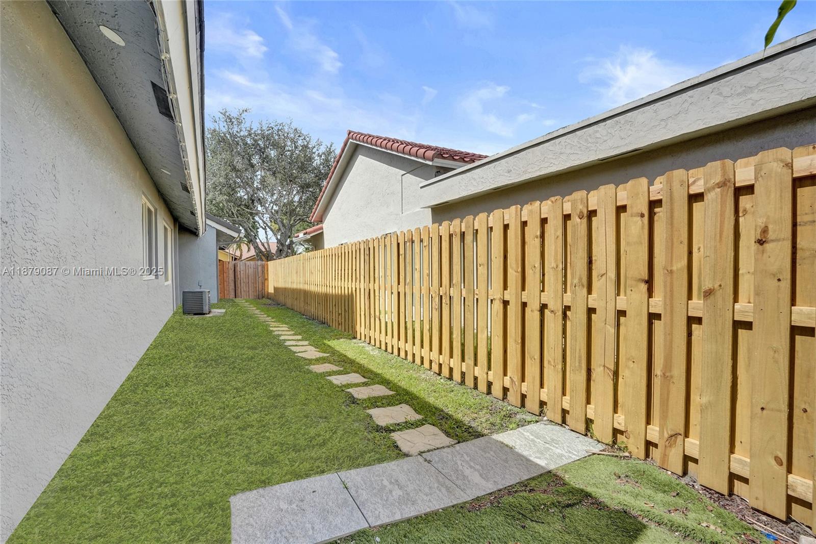 LANDINGS - Residential