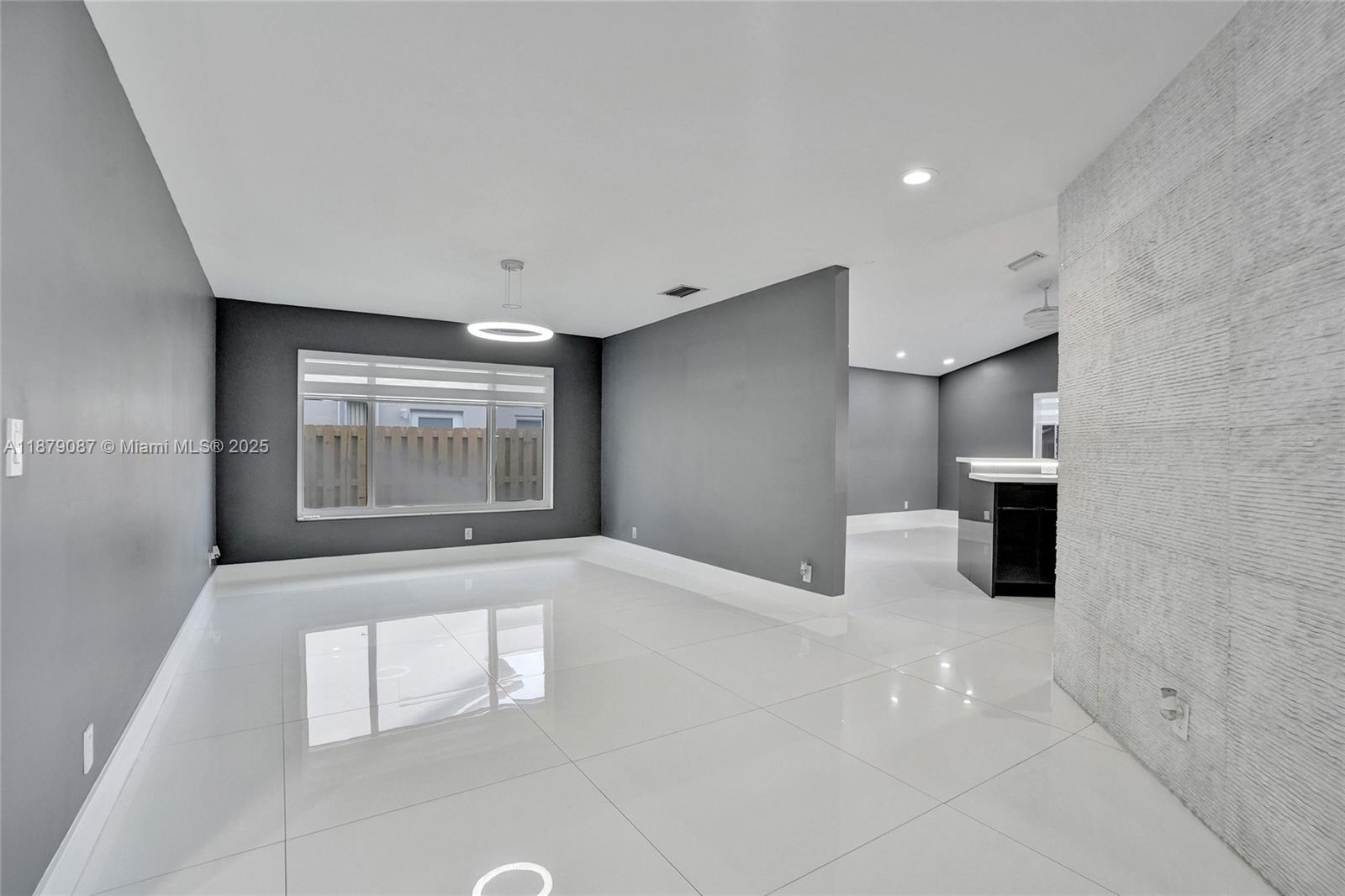 LANDINGS - Residential