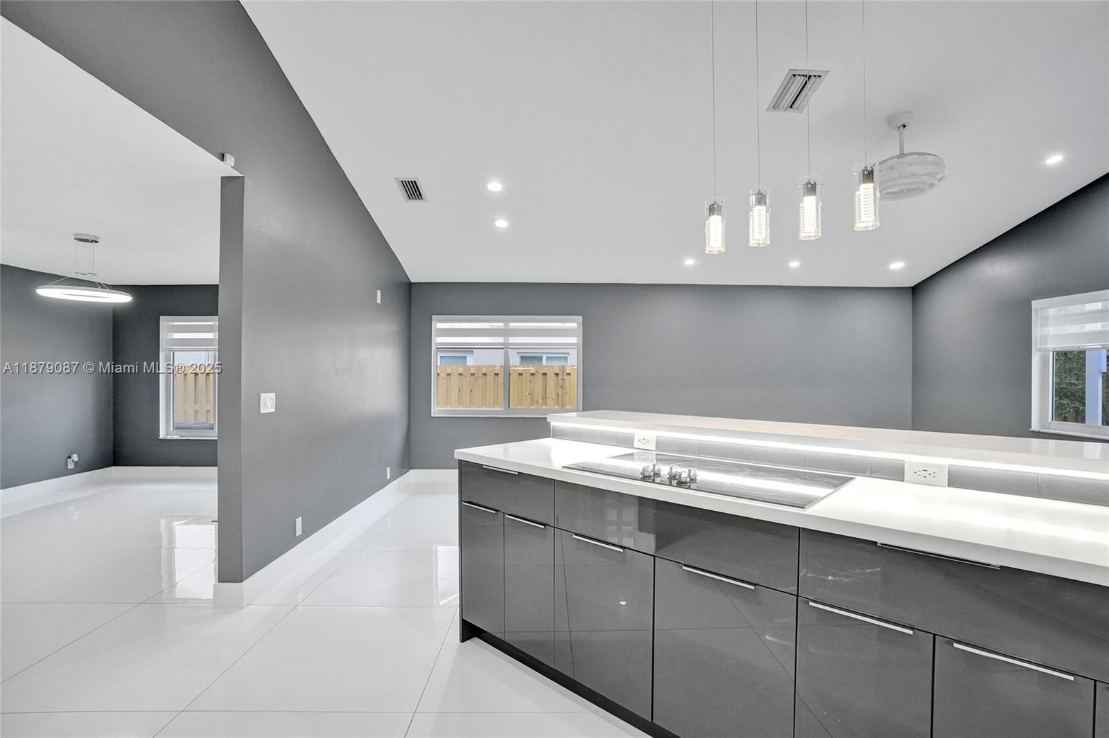 LANDINGS - Residential