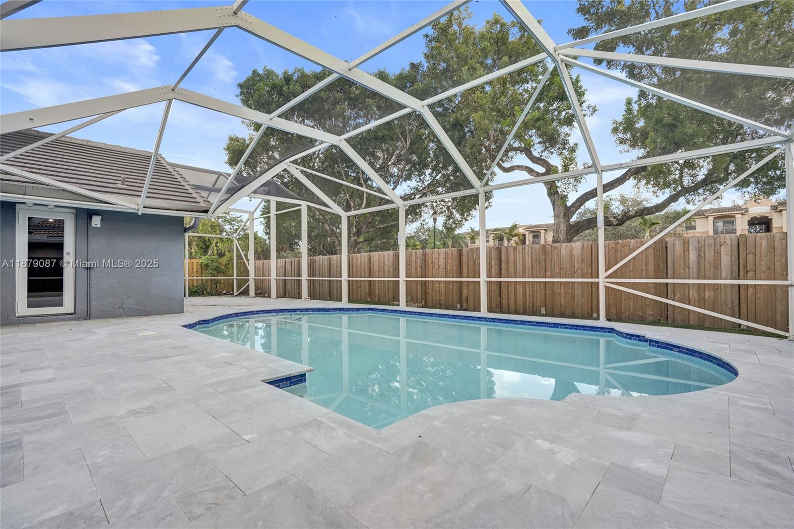 LANDINGS - Residential