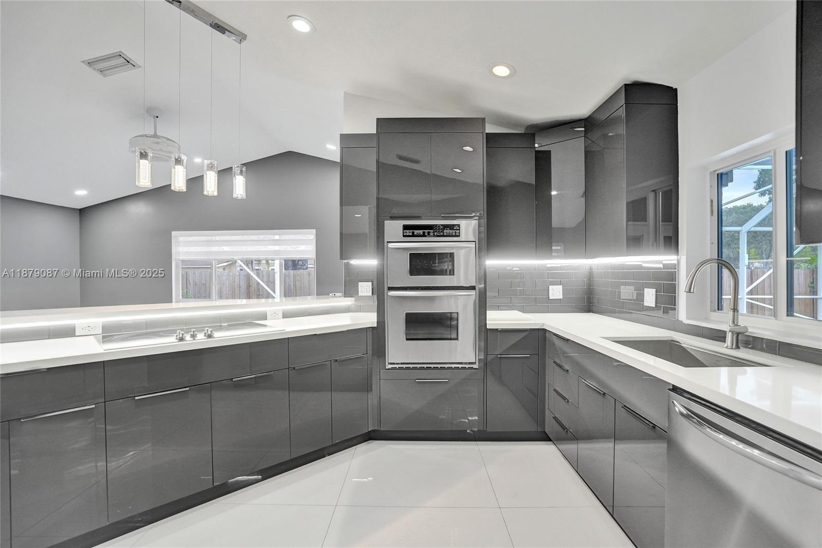 LANDINGS - Residential
