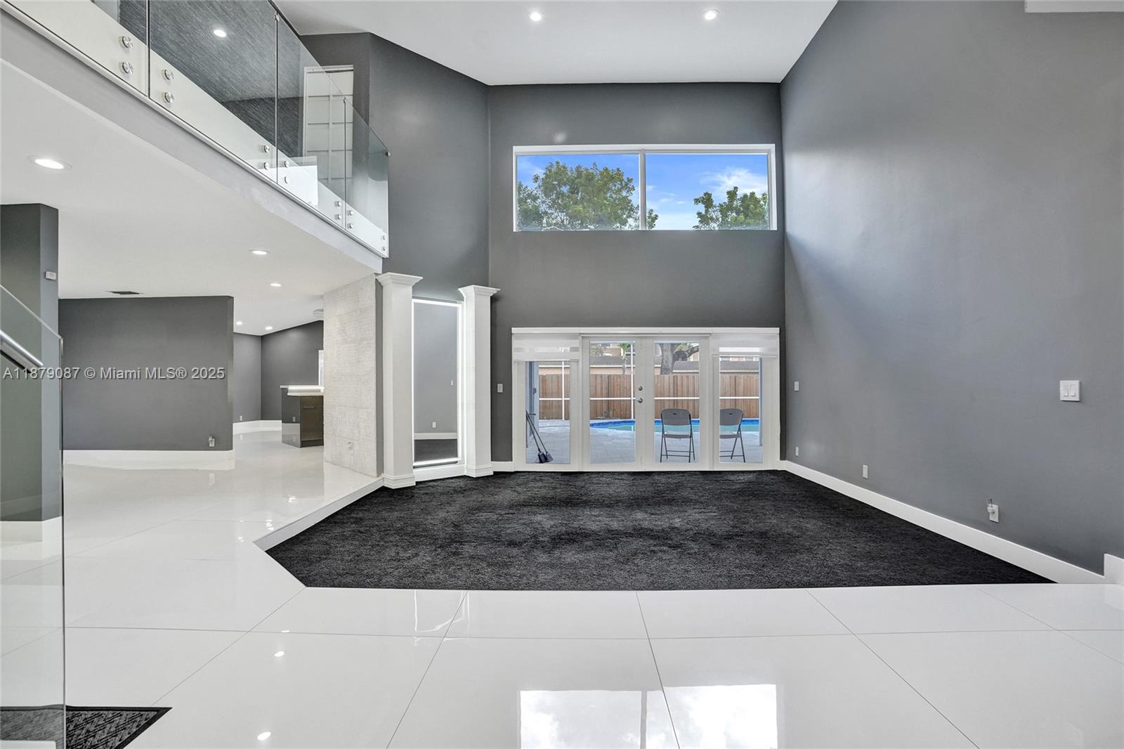 LANDINGS - Residential