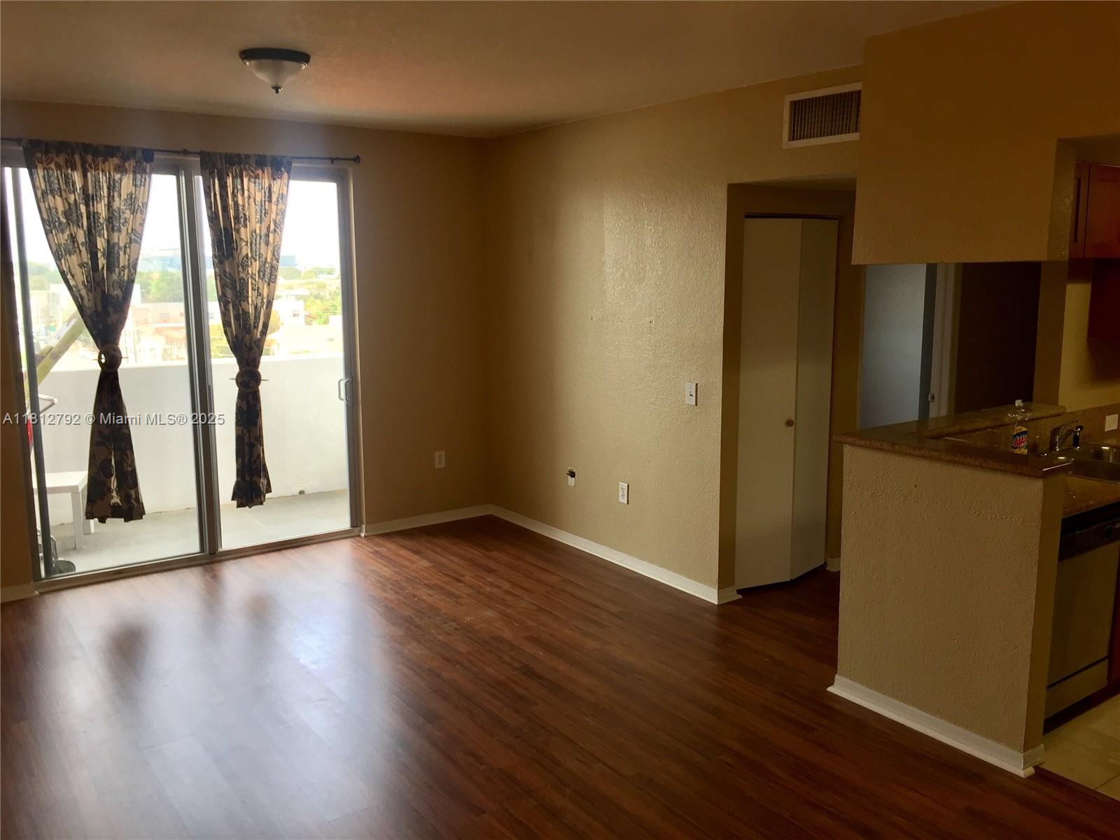 36 NW 6 Ave 605