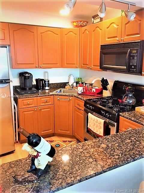 ISLAND CLUB OF SOUTH BEAC - Residential Lease