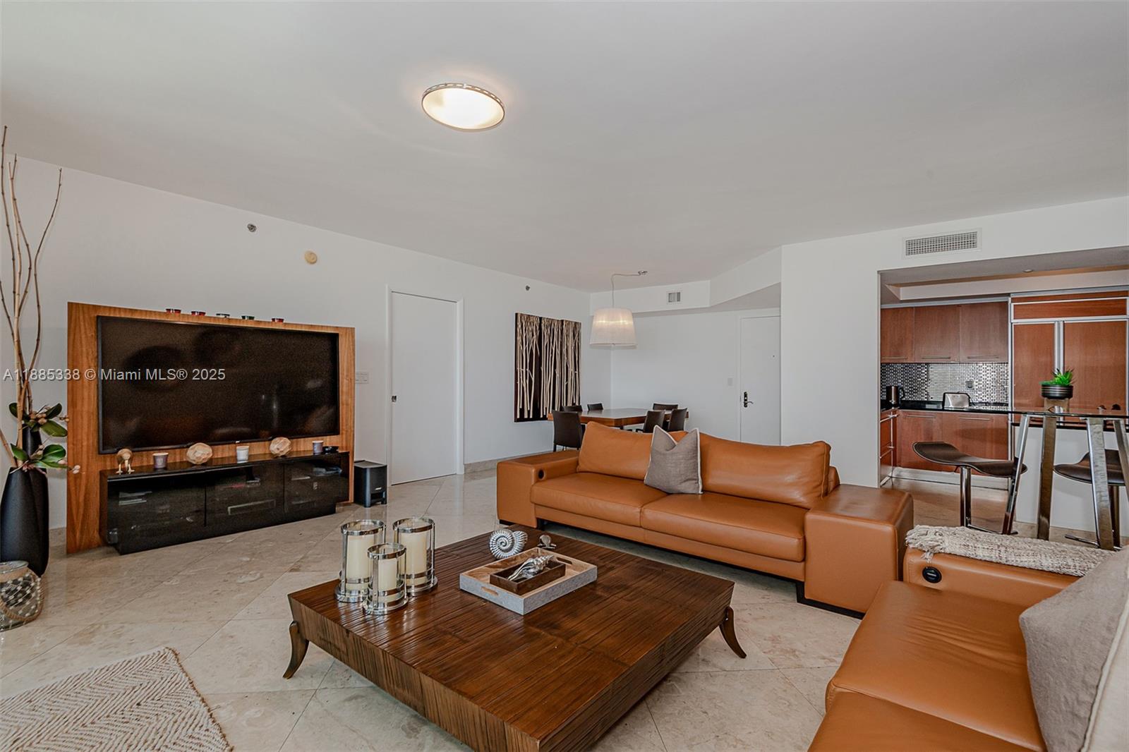 18911 Collins Ave 3402