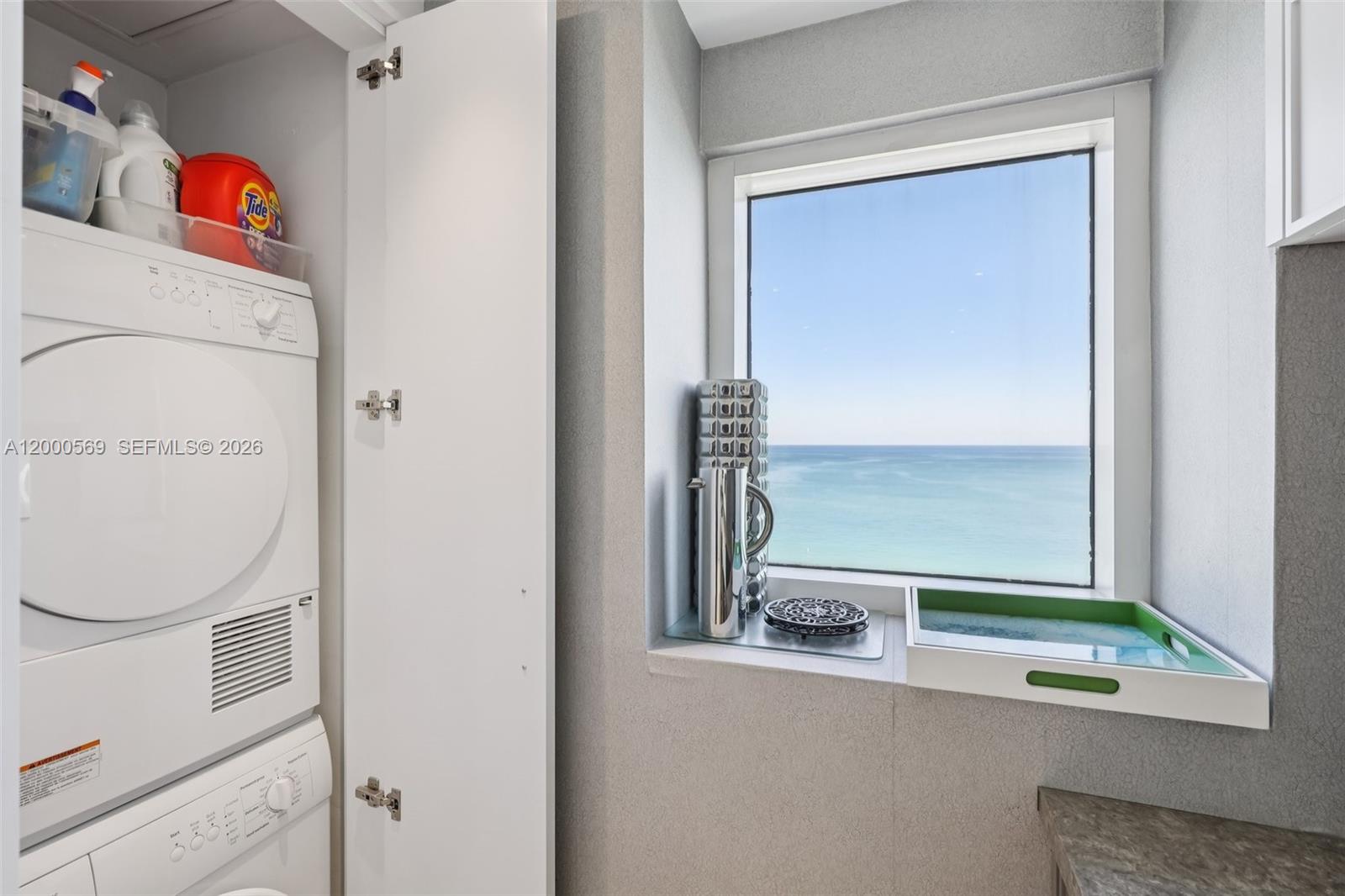 HARBOUR HOUSE - Residential Lease