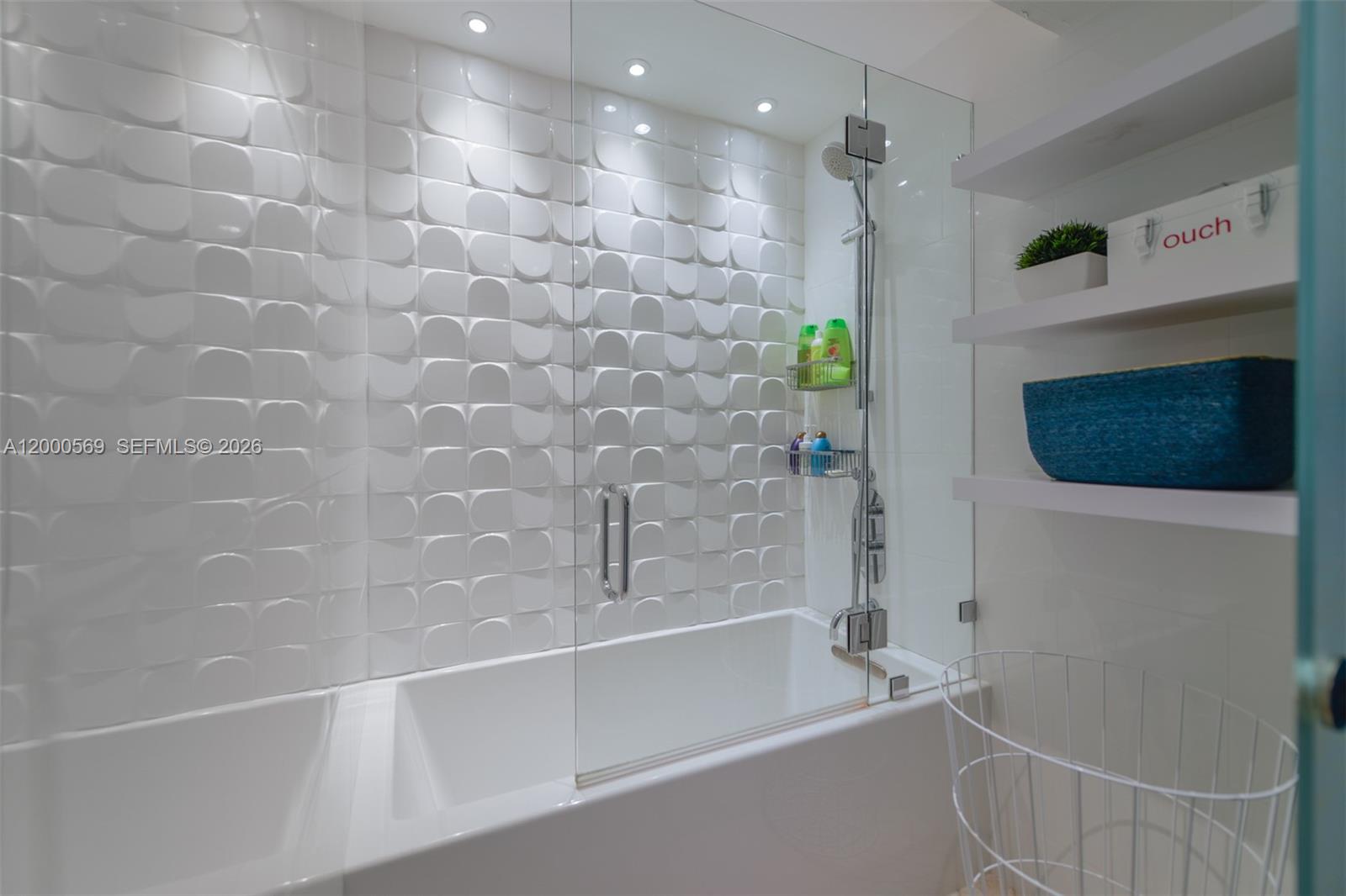 HARBOUR HOUSE - Residential Lease