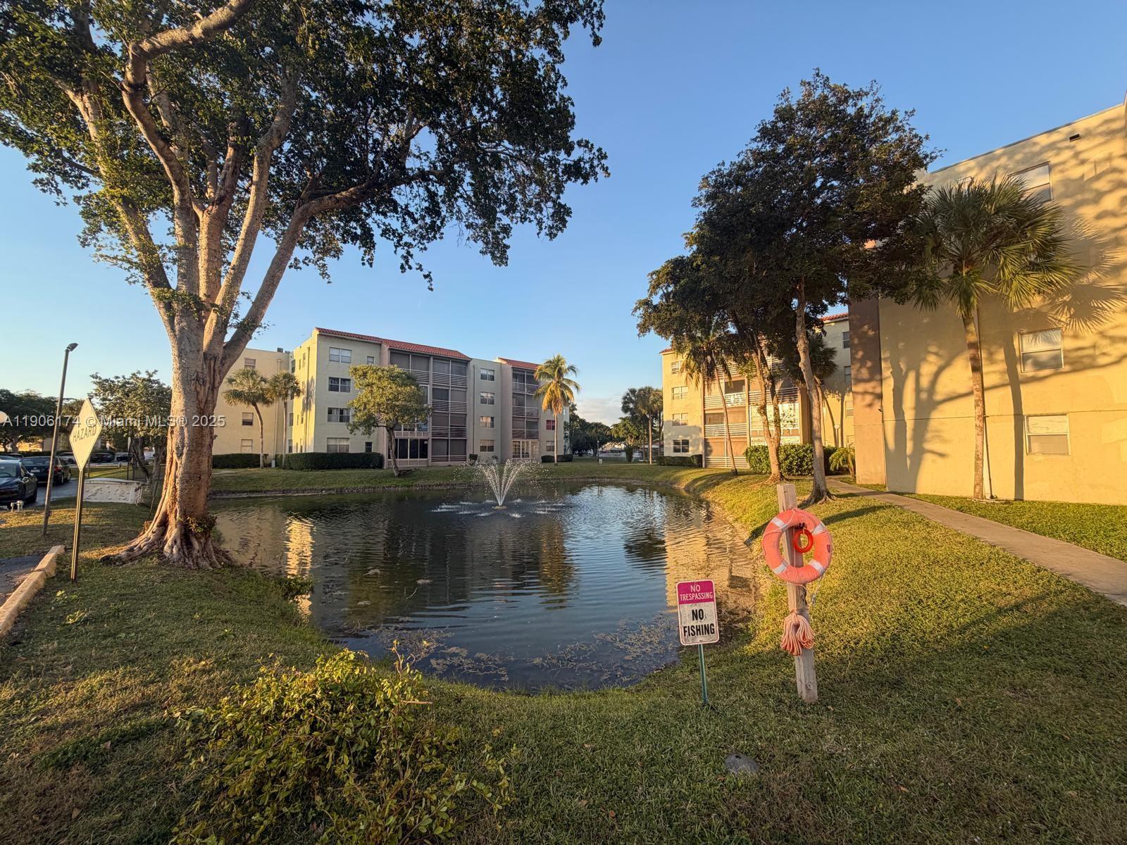 COURTYARDS OF BROWARD CON - Residential