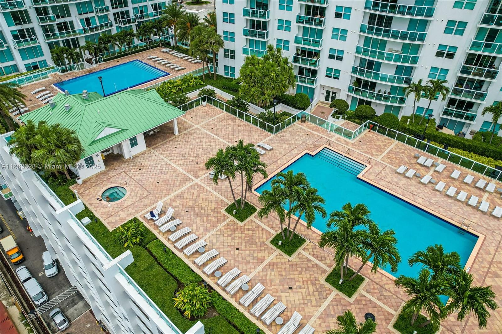 BRICKELL ON THE RIVER S T - Residential