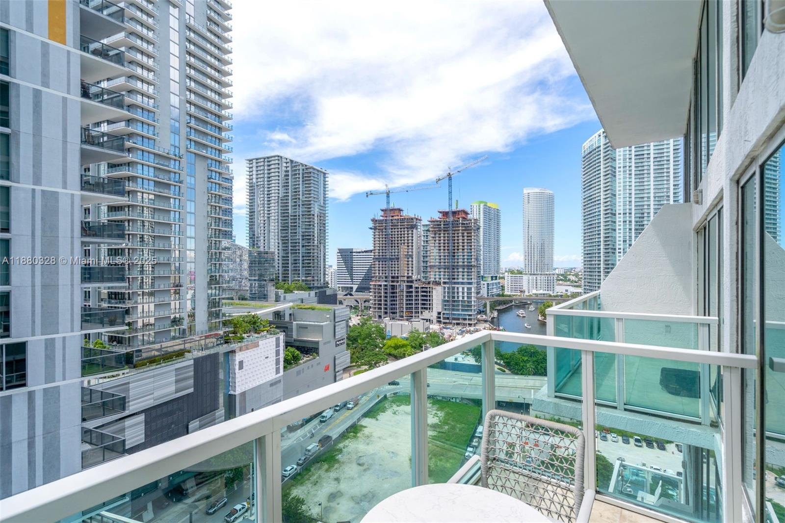 BRICKELL ON THE RIVER S T - Residential