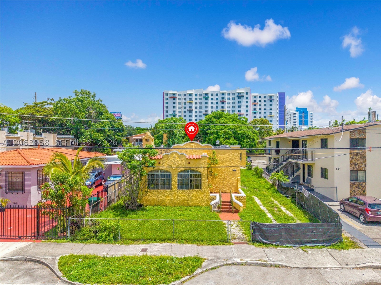 559 NW 34th St