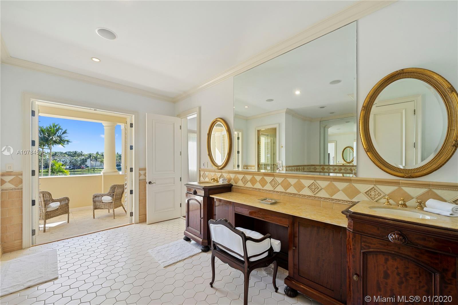 HAMMOCK LAKE Park - Residential