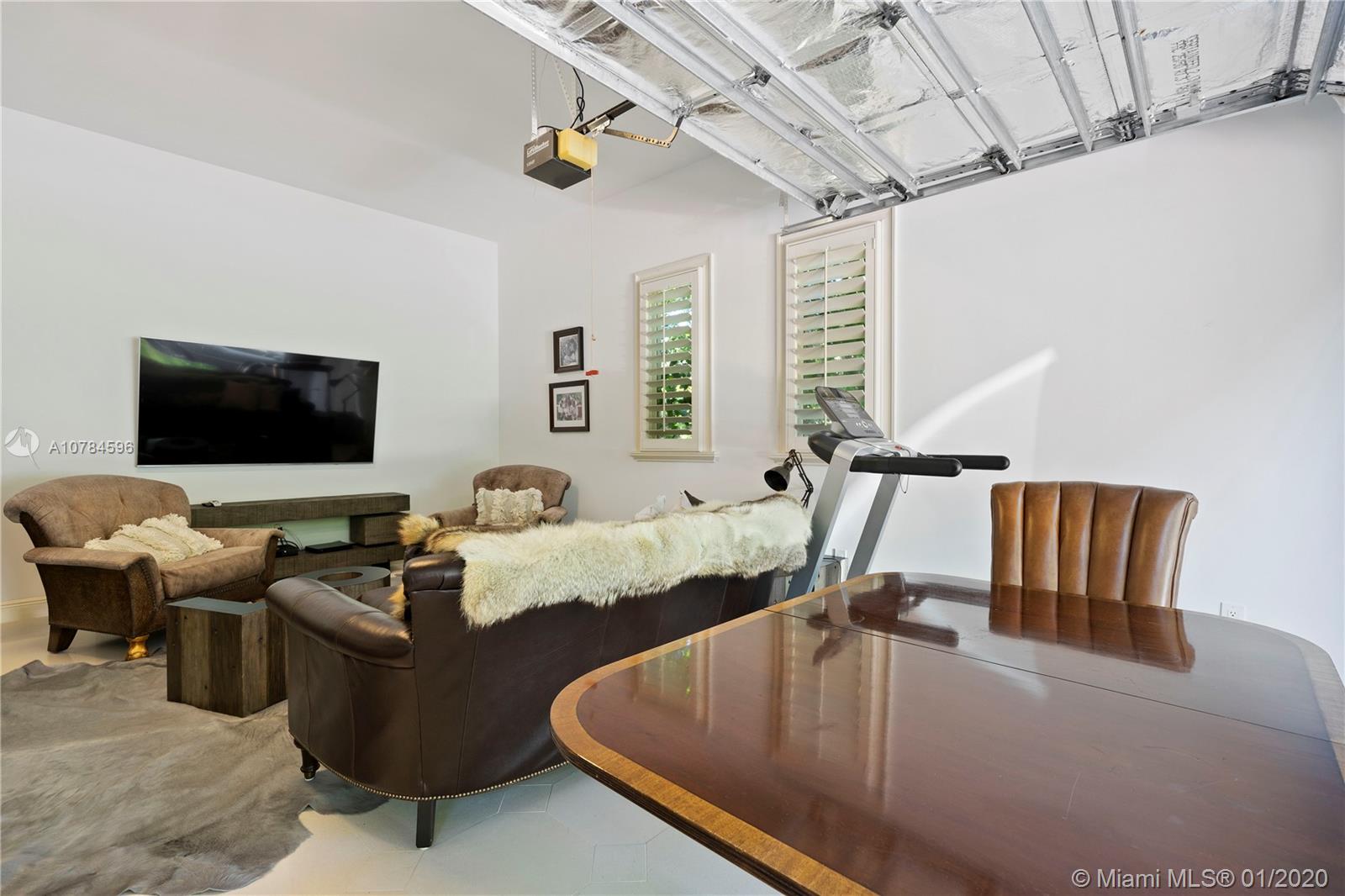 HAMMOCK LAKE Park - Residential