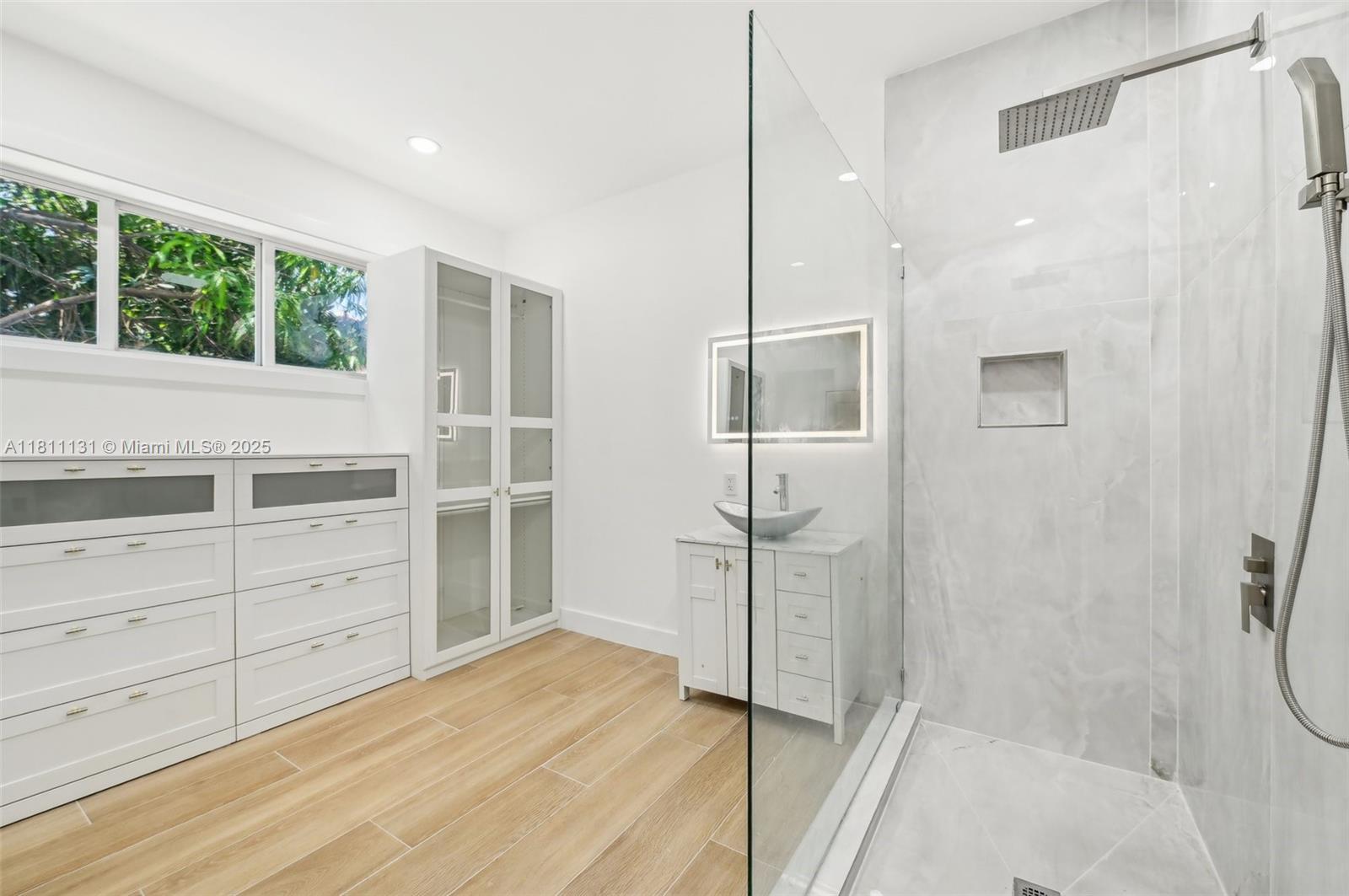 FLAMINGO PARK SEC - Residential