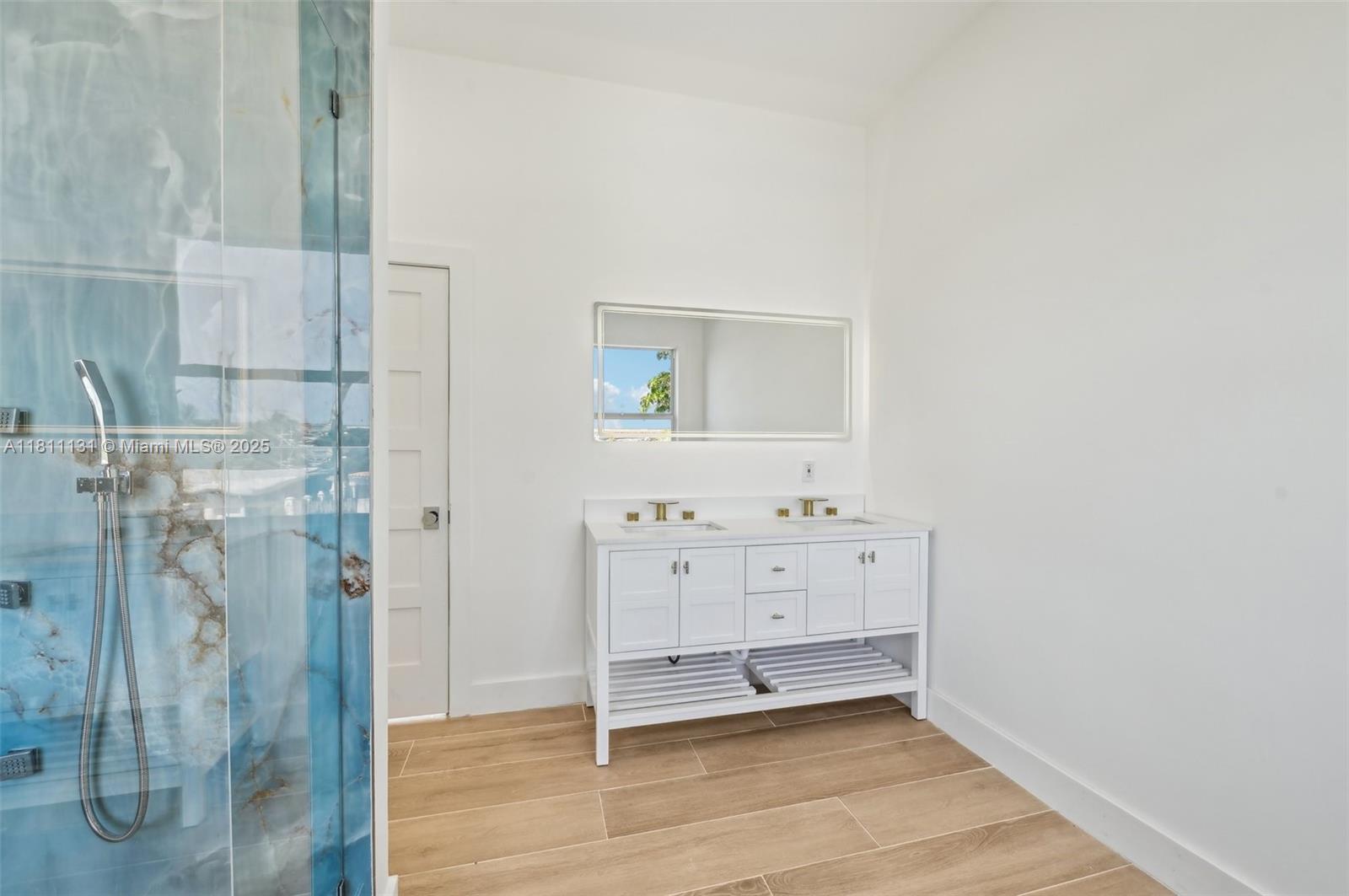 FLAMINGO PARK SEC - Residential