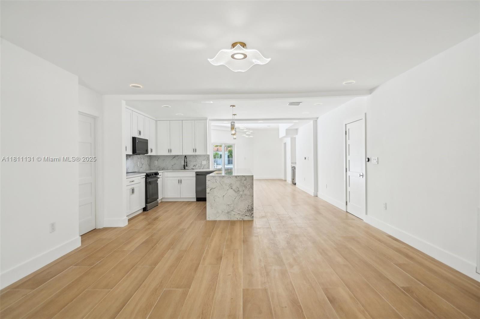 FLAMINGO PARK SEC - Residential