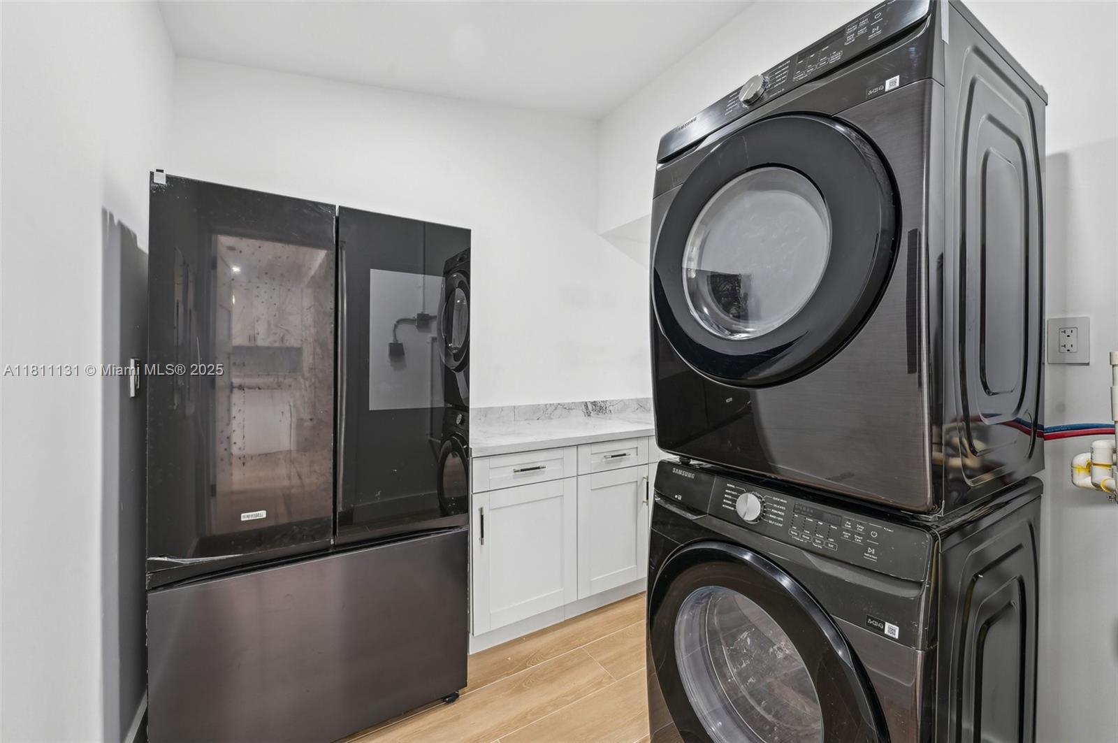 FLAMINGO PARK SEC - Residential