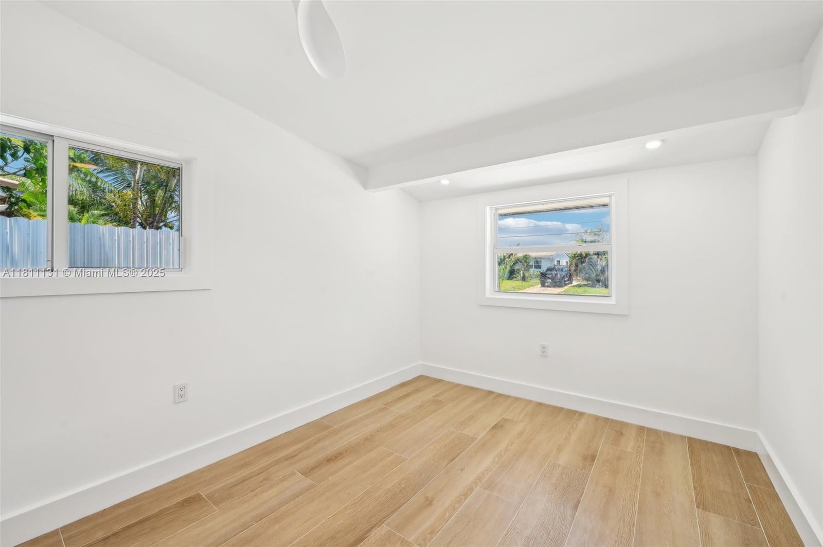 FLAMINGO PARK SEC - Residential