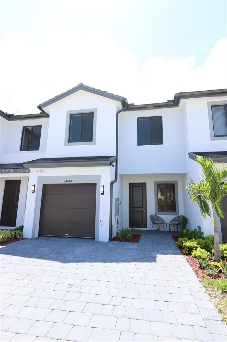 Century Park Square - Residential