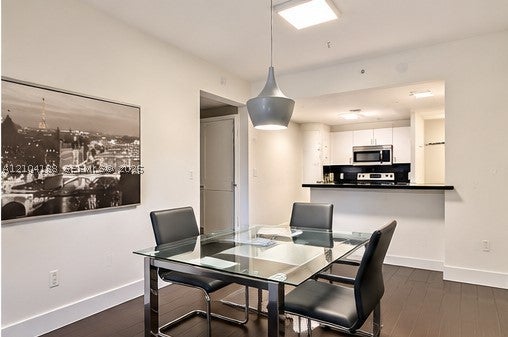 185 SE 14th Ter 1703, Miami FL 33131