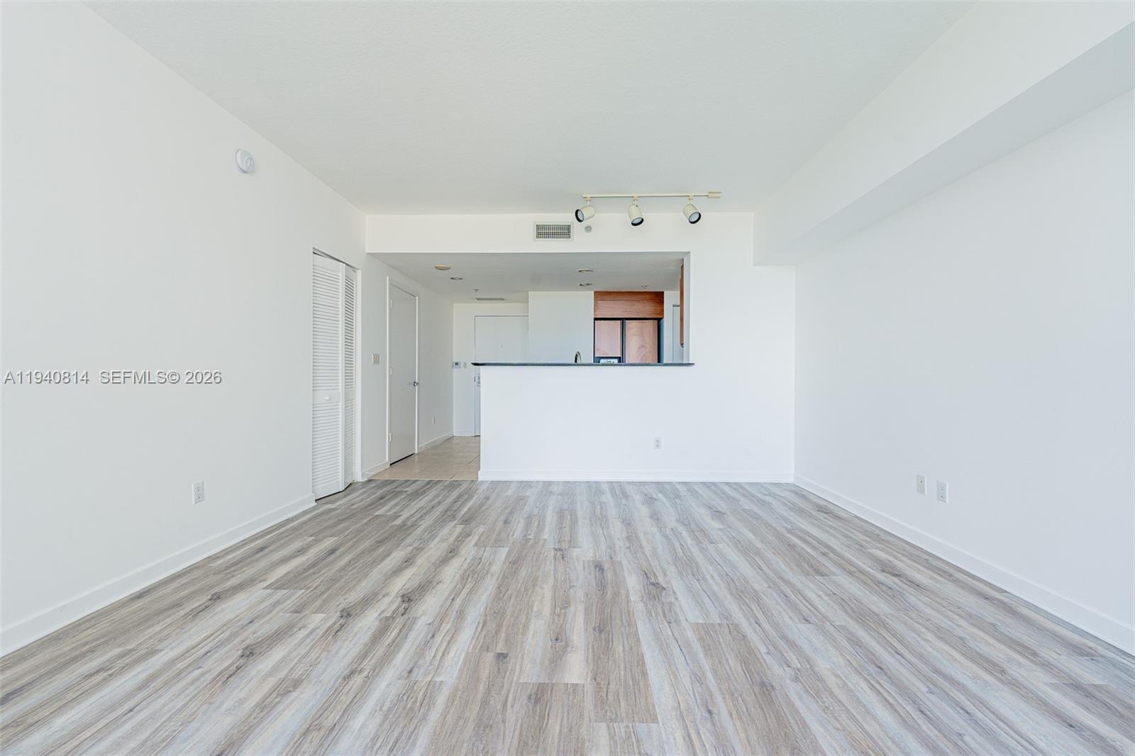 ONE MIAMI WEST CONDO - Residential Lease