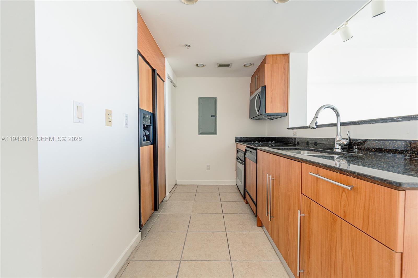 ONE MIAMI WEST CONDO - Residential Lease