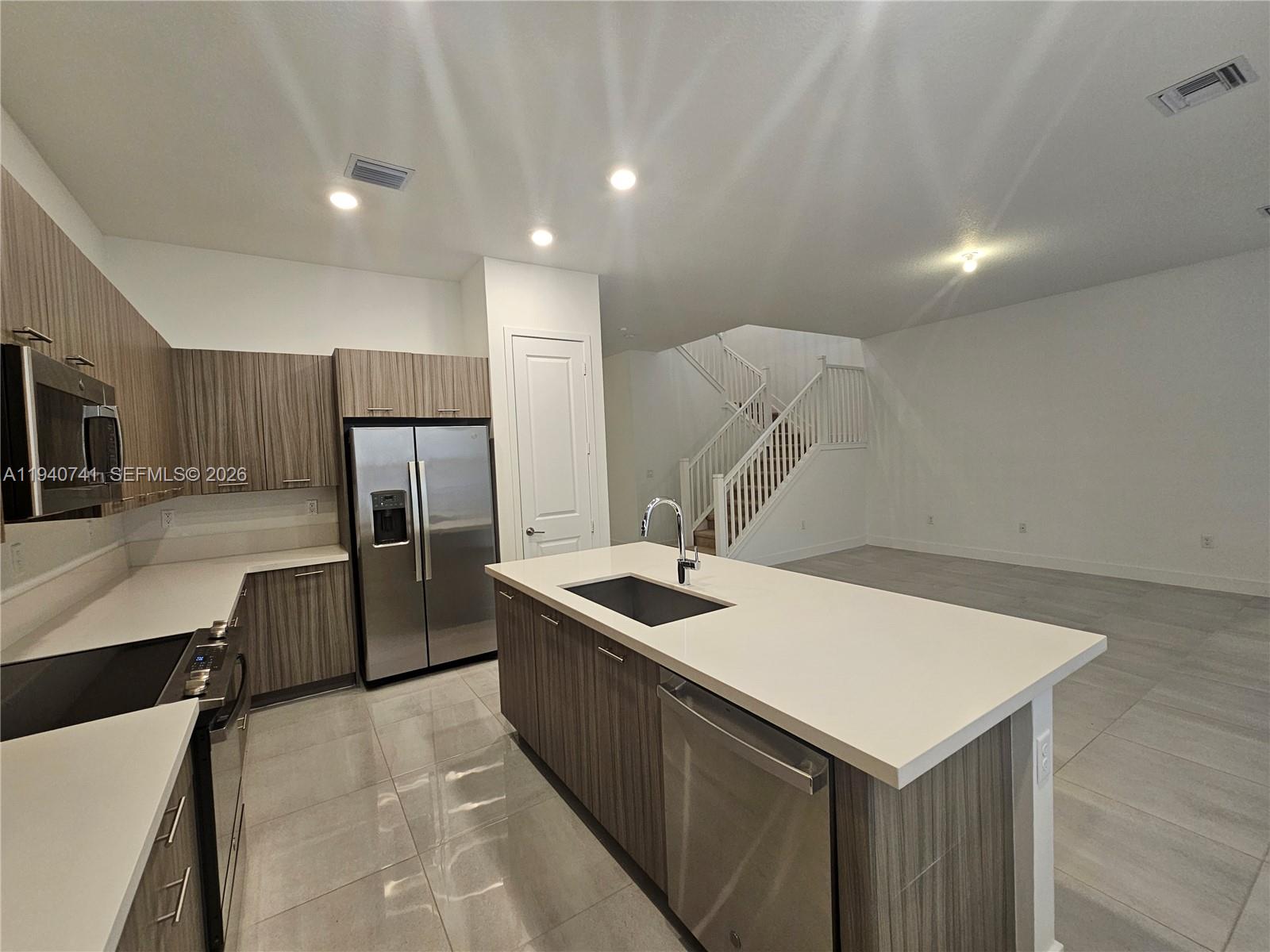 TUSCAN ISLES - Residential