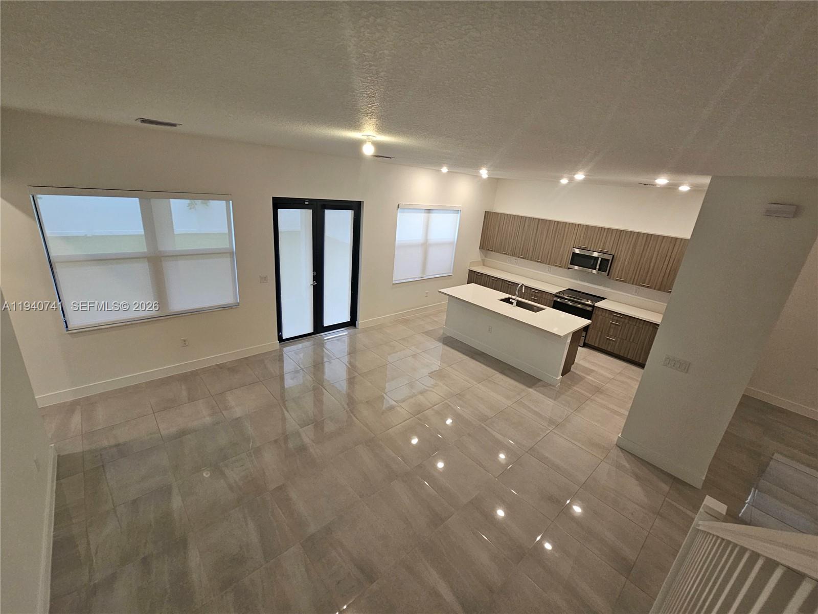 TUSCAN ISLES - Residential