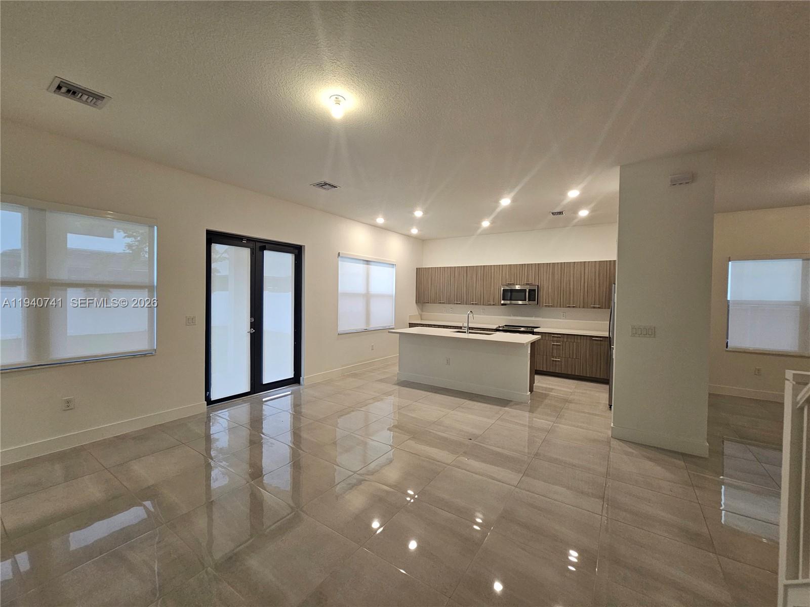 TUSCAN ISLES - Residential