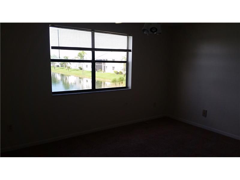 LAKESHORE CONDO 7 - Residential Lease